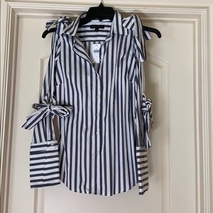 Banana Republic Long Sleeve Bow Top 2 Blue White